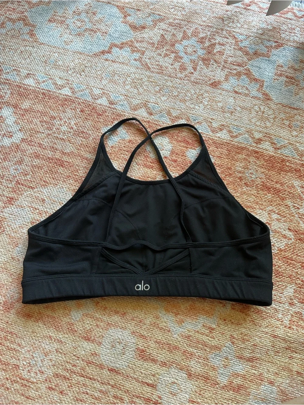 Alo yoga black sports bra mesh detail on back size large